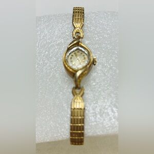 Wristwatch Bulova women’s vintage watch. M9 10k R.P.G. Bezel, T40638.